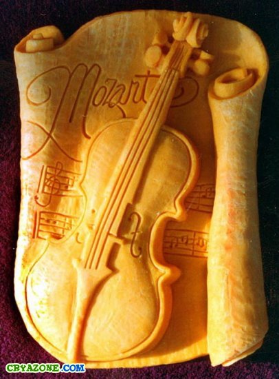 Скрипка из сыра
