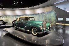 Фото-тур по музею Mercedes-Benz в Штутгарте