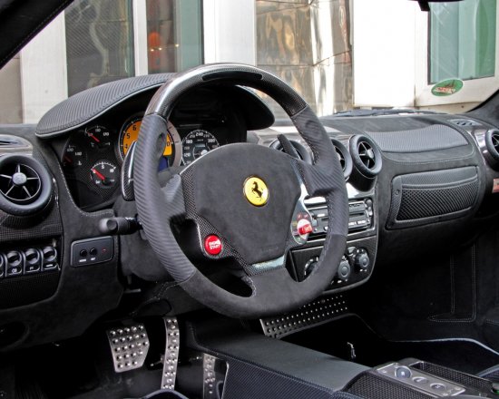 Автомобиль Ferrari 430 Scuderia Edition