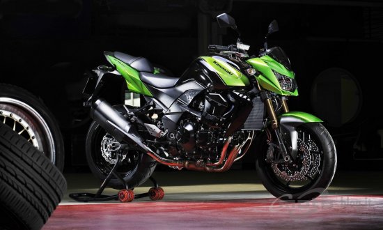 Новые фото мотоцикла Kawasaki Z750R