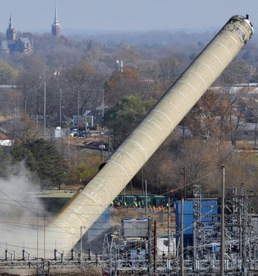 Неудачный снос башни в Огайо