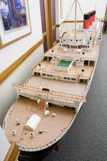 Модели кораблей из зубочисток, Уэйн Каси