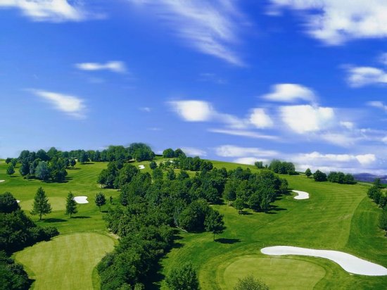 Необычайные пейзажи полей для гольфа