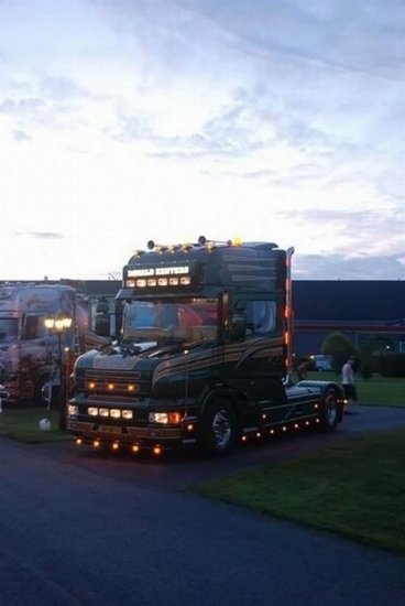 Ежегодное шоу грузовиков Power Truck Show 2009