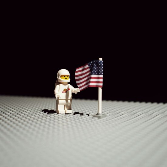 Знаменитые фотографии сделанные из Lego