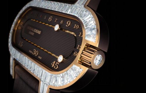 Часы швейцарской компании с алмазами