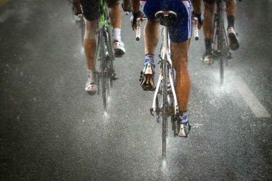 Интересные моменты с велогонки Тур де Франс 2011