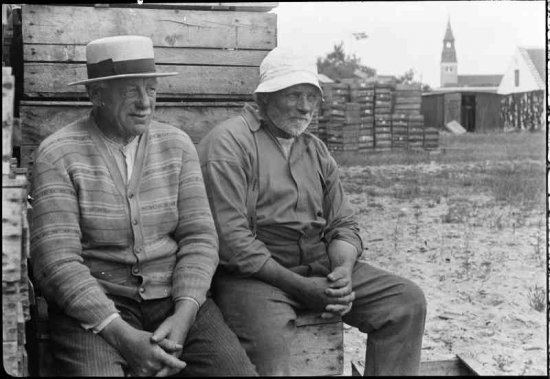 Старые чёрно-белые фотографии жителей Дании от Свена Тюрка