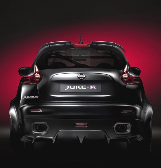Новий спортивний кросовер Nissan Juke-R