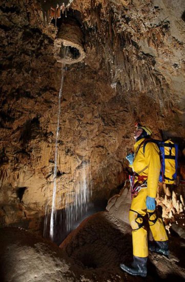 Экскурсия в пещеру Гуфр Берже с фотографом Робби Шоном