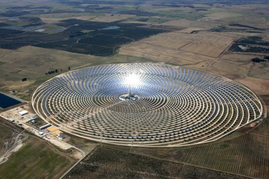 Іспанська електростанція яка працює на сонячній енергії
