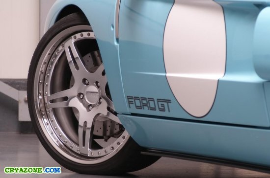 Тюнингованый Ford GT